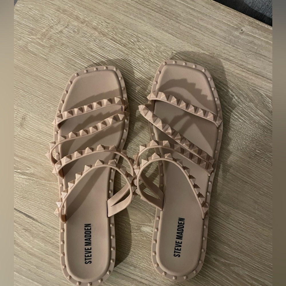Steve Madden sandals